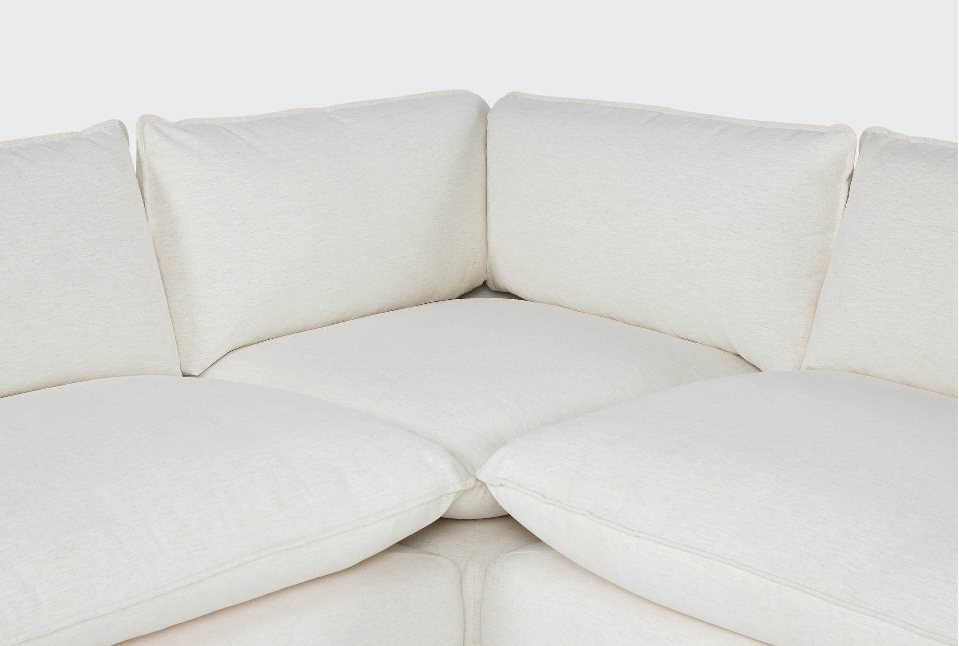 getaway 6 piece sectional with console & right arm facing bumper ottoman | featuring crypton performance 25 getaway 6 piece sectional with console & right arm facing bumper ottoman | featuring crypton performance