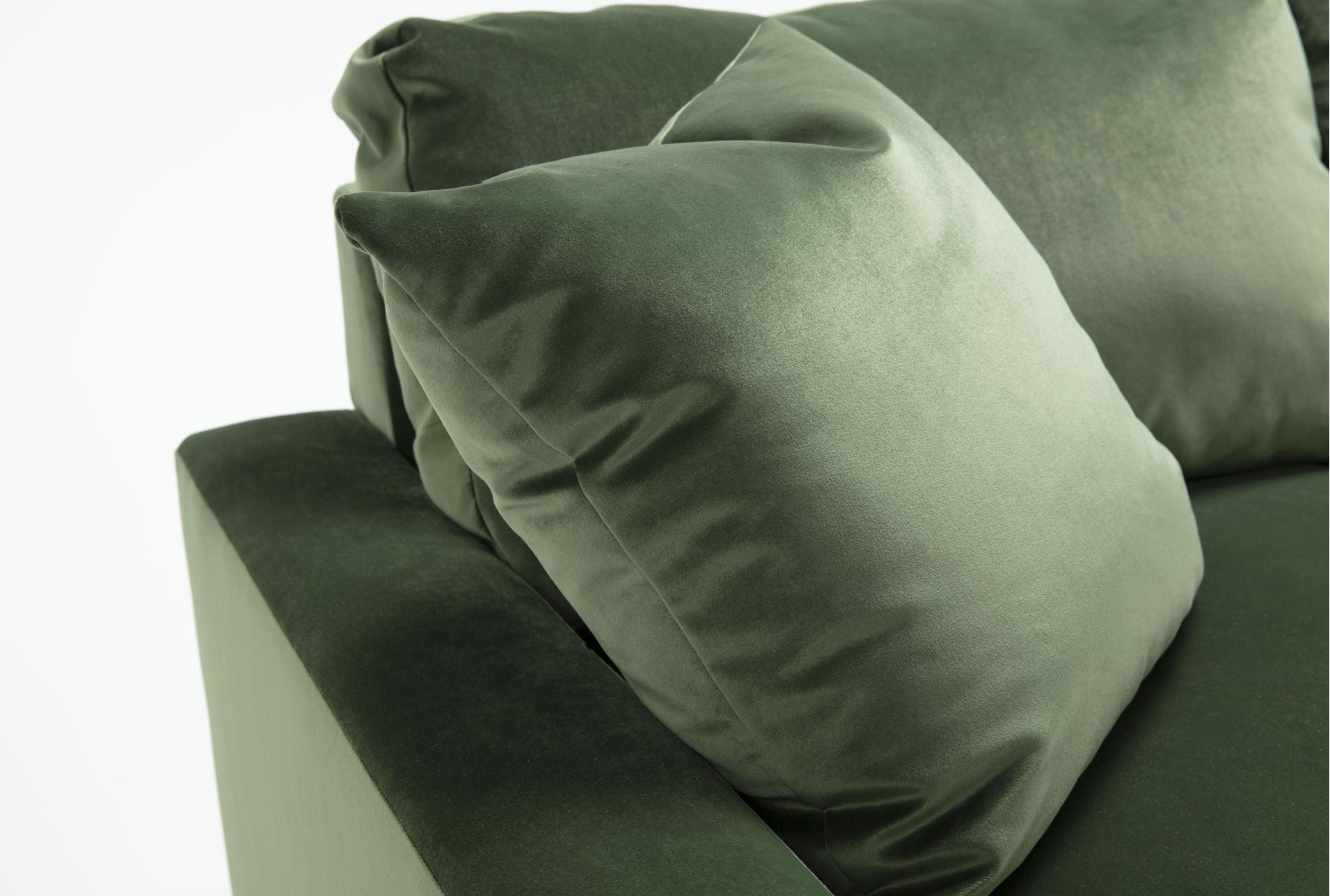 siena forrest green performance velvet fabric 6 piece 124" modular flexsteel sectional with right arm facing bumper chaise 8 siena forrest green performance velvet fabric 6 piece 124" modular flexsteel sectional with right arm facing bumper chaise