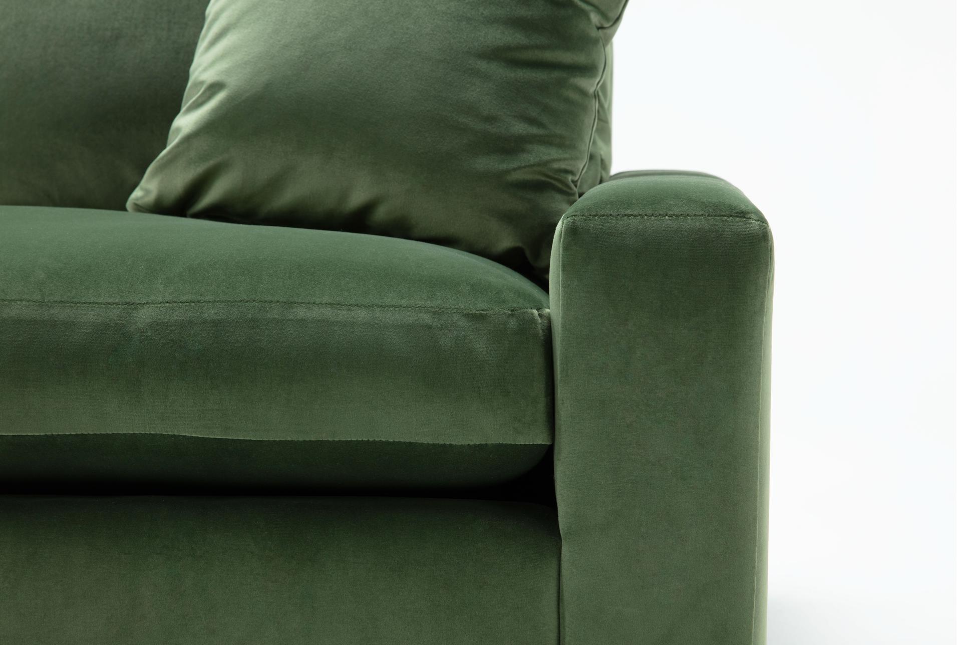 siena forrest green performance velvet fabric 7 piece modular flexsteel sectional with dual console storage cupholders and usb 11 siena forrest green performance velvet fabric 7 piece modular flexsteel sectional with dual console storage cupholders and usb